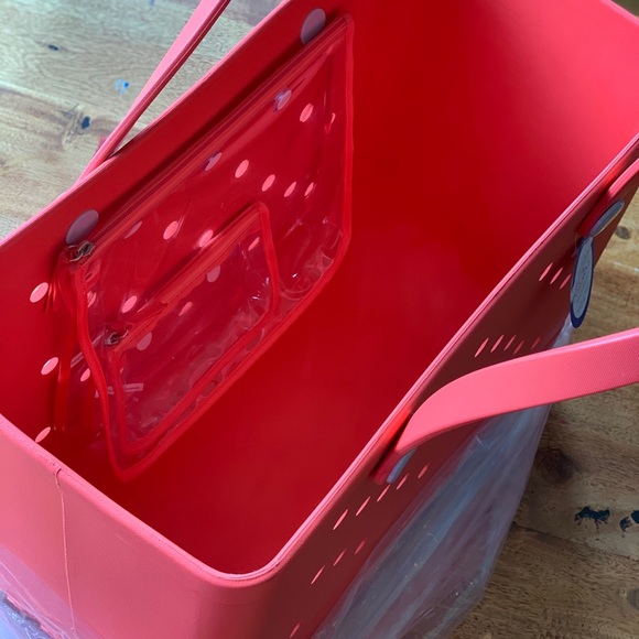 Coral Bogg Bag - Large NWT - Picture 3 of 3